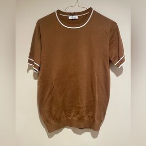Brown Short Sleeve Sweater with White Trim
